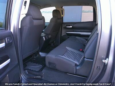 2018 Toyota Tundra Crew Max SR5   - Photo 18 - Mesa, AZ 85202