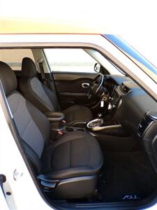 2019 Kia Soul +   - Photo 29 - Mesa, AZ 85202