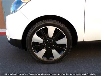 2019 Kia Soul +   - Photo 44 - Mesa, AZ 85202