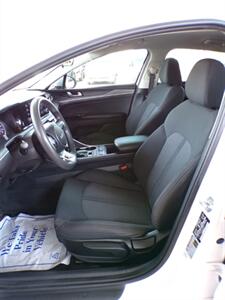 2022 Kia K5 LXS - Photo 14 - Mesa, AZ 85202
