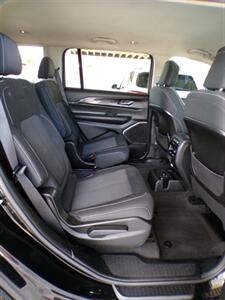2022 Jeep Grand Cherokee L Laredo - Photo 25 - Mesa, AZ 85202