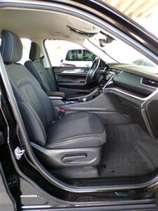 2022 Jeep Grand Cherokee L Laredo - Photo 29 - Mesa, AZ 85202