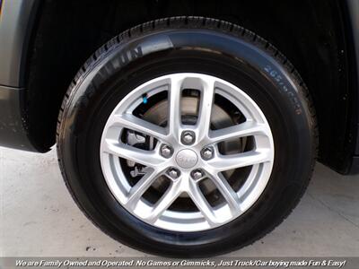 2022 Jeep Grand Cherokee L Laredo - Photo 44 - Mesa, AZ 85202