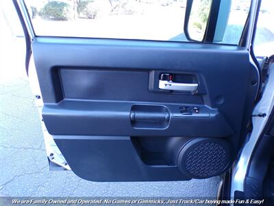 2007 Toyota FJ Cruiser   - Photo 12 - Mesa, AZ 85202