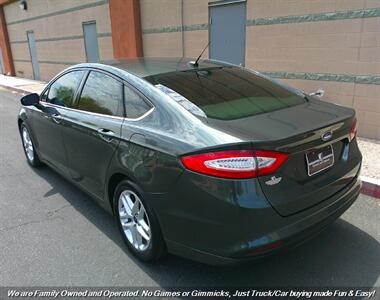 2015 Ford Fusion SE   - Photo 8 - Mesa, AZ 85202