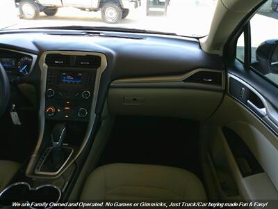 2015 Ford Fusion SE   - Photo 29 - Mesa, AZ 85202