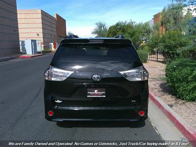 2015 Toyota Sienna SE Premium 8-Passeng - Photo 4 - Mesa, AZ 85202
