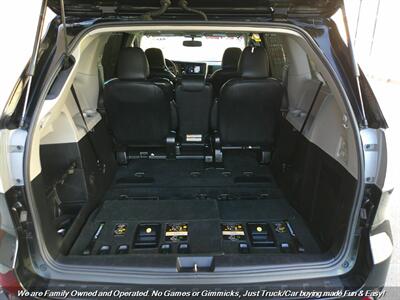 2015 Toyota Sienna SE Premium 8-Passeng - Photo 10 - Mesa, AZ 85202