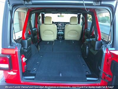 2019 Jeep Wrangler Unlimited Sahara   - Photo 11 - Mesa, AZ 85202