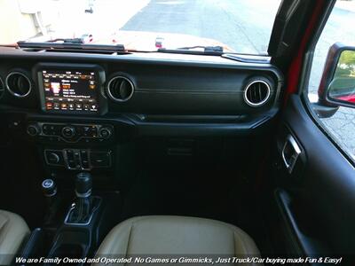 2019 Jeep Wrangler Unlimited Sahara   - Photo 36 - Mesa, AZ 85202