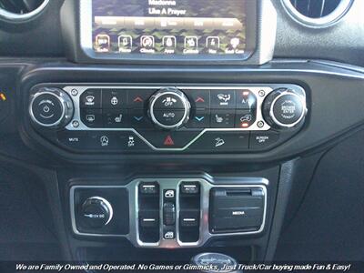 2019 Jeep Wrangler Unlimited Sahara   - Photo 41 - Mesa, AZ 85202