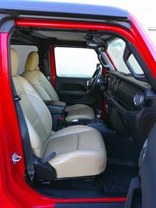 2019 Jeep Wrangler Unlimited Sahara   - Photo 30 - Mesa, AZ 85202