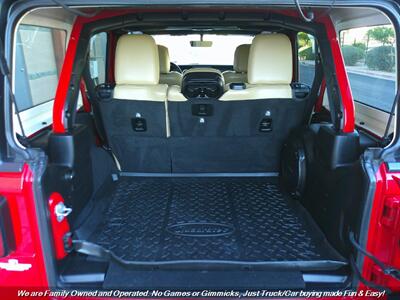 2019 Jeep Wrangler Unlimited Sahara   - Photo 10 - Mesa, AZ 85202