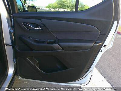 2021 Chevrolet Traverse Premier   - Photo 27 - Mesa, AZ 85202