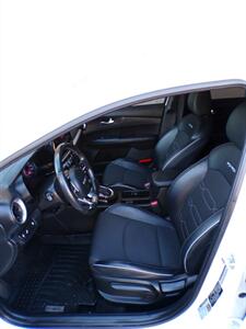 2022 Kia Forte GT-Line - Photo 14 - Mesa, AZ 85202