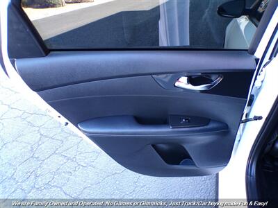2022 Kia Forte GT-Line - Photo 16 - Mesa, AZ 85202