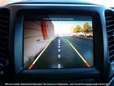 2018 Jeep Cherokee Latitude Plus   - Photo 37 - Mesa, AZ 85202