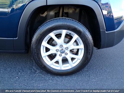 2018 Jeep Cherokee Latitude Plus   - Photo 48 - Mesa, AZ 85202