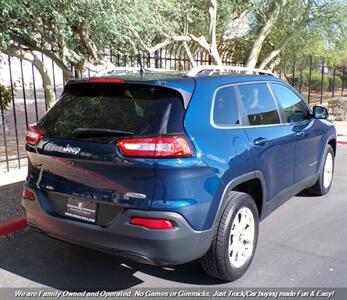 2018 Jeep Cherokee Latitude Plus   - Photo 6 - Mesa, AZ 85202