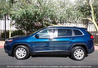 2018 Jeep Cherokee Latitude Plus   - Photo 8 - Mesa, AZ 85202