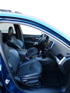 2018 Jeep Cherokee Latitude Plus   - Photo 28 - Mesa, AZ 85202