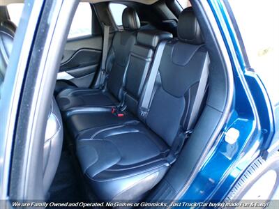 2018 Jeep Cherokee Latitude Plus   - Photo 21 - Mesa, AZ 85202