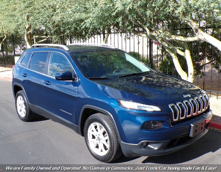 2018 Jeep Cherokee Latitude Plus   - Photo 1 - Mesa, AZ 85202