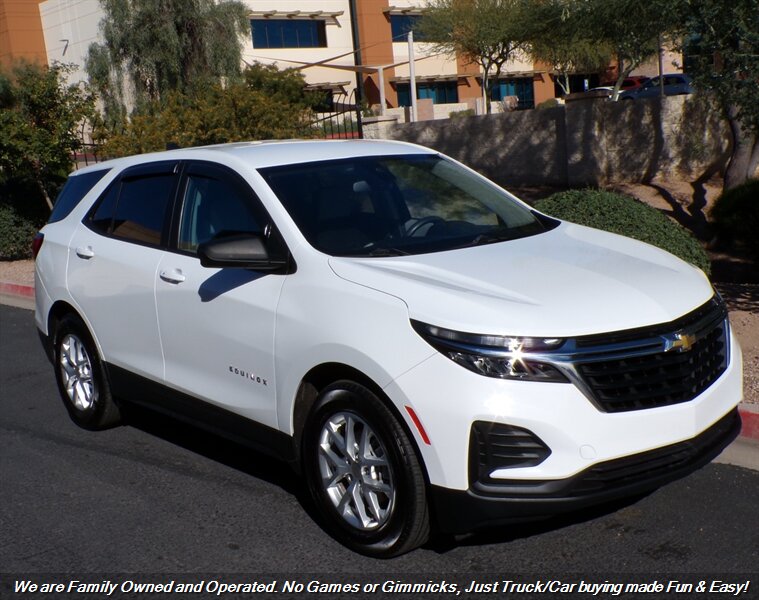 2022 Chevrolet Equinox LS   - Photo 1 - Mesa, AZ 85202