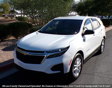 2022 Chevrolet Equinox LS - Photo 3 - Mesa, AZ 85202