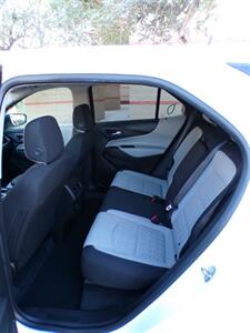 2022 Chevrolet Equinox LS - Photo 21 - Mesa, AZ 85202