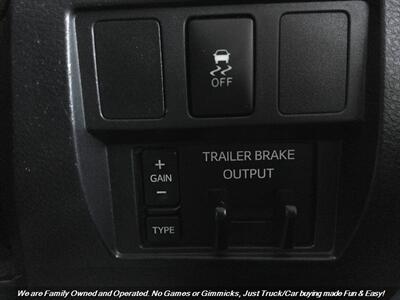 2016 Toyota Tundra CrewMax SR5 4X4   - Photo 43 - Mesa, AZ 85202