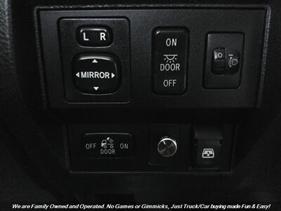 2016 Toyota Tundra CrewMax SR5 4X4   - Photo 44 - Mesa, AZ 85202