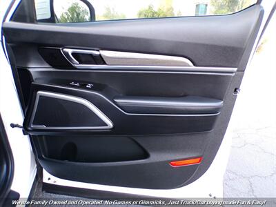 2022 Kia Telluride EX - Photo 33 - Mesa, AZ 85202