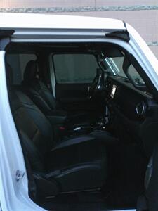 2019 Jeep Wrangler Unlimited Sahara   - Photo 31 - Mesa, AZ 85202