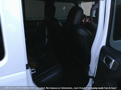 2019 Jeep Wrangler Unlimited Sahara   - Photo 28 - Mesa, AZ 85202