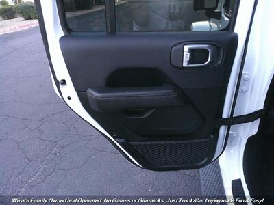 2019 Jeep Wrangler Unlimited Sahara   - Photo 21 - Mesa, AZ 85202