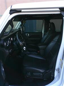 2019 Jeep Wrangler Unlimited Sahara   - Photo 19 - Mesa, AZ 85202