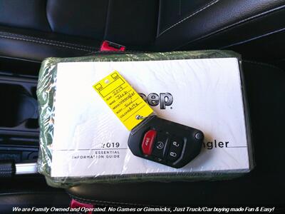 2019 Jeep Wrangler Unlimited Sahara   - Photo 50 - Mesa, AZ 85202