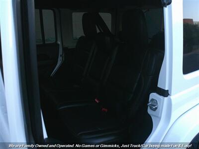 2019 Jeep Wrangler Unlimited Sahara   - Photo 24 - Mesa, AZ 85202