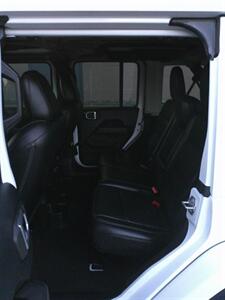 2019 Jeep Wrangler Unlimited Sahara   - Photo 22 - Mesa, AZ 85202