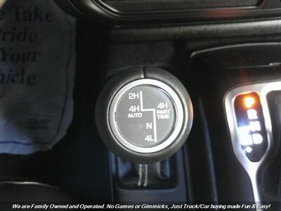 2019 Jeep Wrangler Unlimited Sahara   - Photo 43 - Mesa, AZ 85202