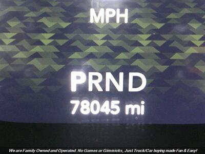 2019 Jeep Wrangler Unlimited Sahara   - Photo 12 - Mesa, AZ 85202