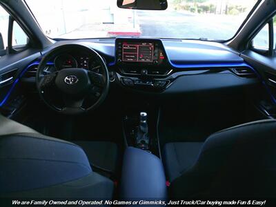 2020 Toyota C-HR XLE   - Photo 31 - Mesa, AZ 85202