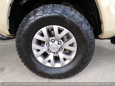 2016 Toyota Tacoma Double Cab SR5 V6 - Photo 38 - Mesa, AZ 85202