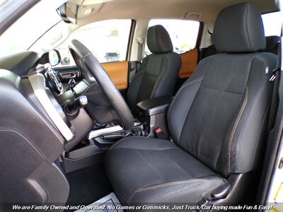 2016 Toyota Tacoma Double Cab SR5 V6 - Photo 15 - Mesa, AZ 85202