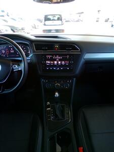 2021 Volkswagen Tiguan SE - Photo 38 - Mesa, AZ 85202