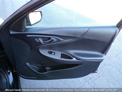 2019 Chevrolet Malibu LT   - Photo 30 - Mesa, AZ 85202