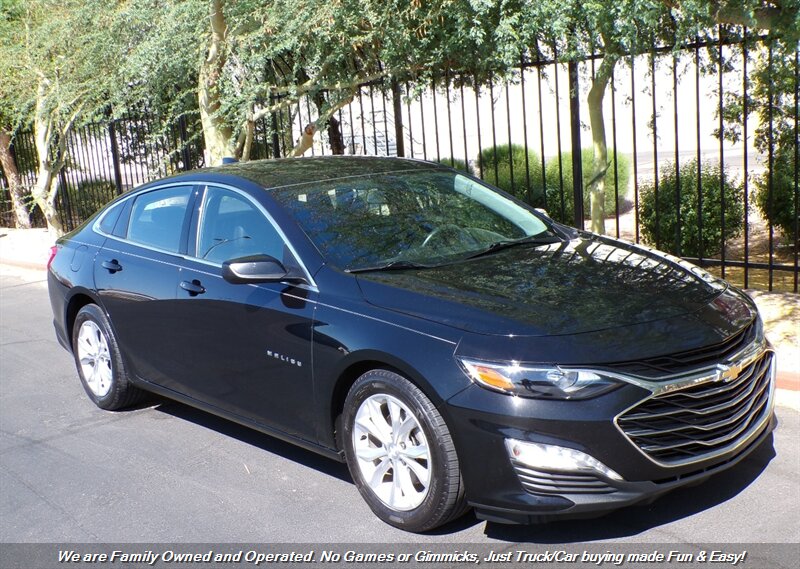 2019 Chevrolet Malibu LT   - Photo 1 - Mesa, AZ 85202
