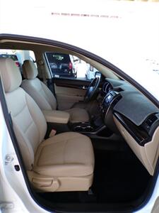 2012 Kia Sorento LX   - Photo 32 - Mesa, AZ 85202