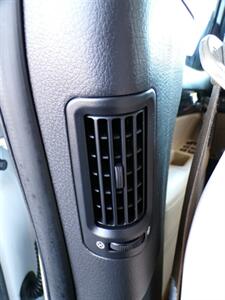 2012 Kia Sorento LX   - Photo 23 - Mesa, AZ 85202